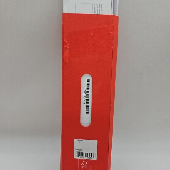 Swatch Watch 2010 "White Rebel" SUOW701 Day/Date Swiss Quartz - Picture 3 of 5